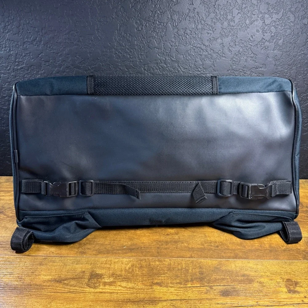 Kuryakyn Grand Pet Palace 4199 Black Textile Motorcycle Pet Carrier Large
